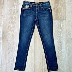 Earl Jean - Women's Size 10 Jeans Low Rise Studded Fleur-de-Lis Pocket